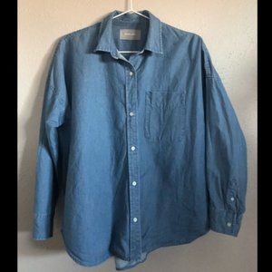 Everlane square denim button down, size 2